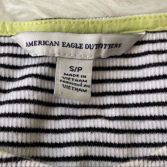 American Eagle Black & White Striped Crop Top - Picture 4 of 7